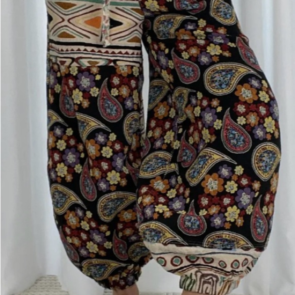 POL Tapestry Patchwork Jogger Pants size Large NWOT Heavyweight